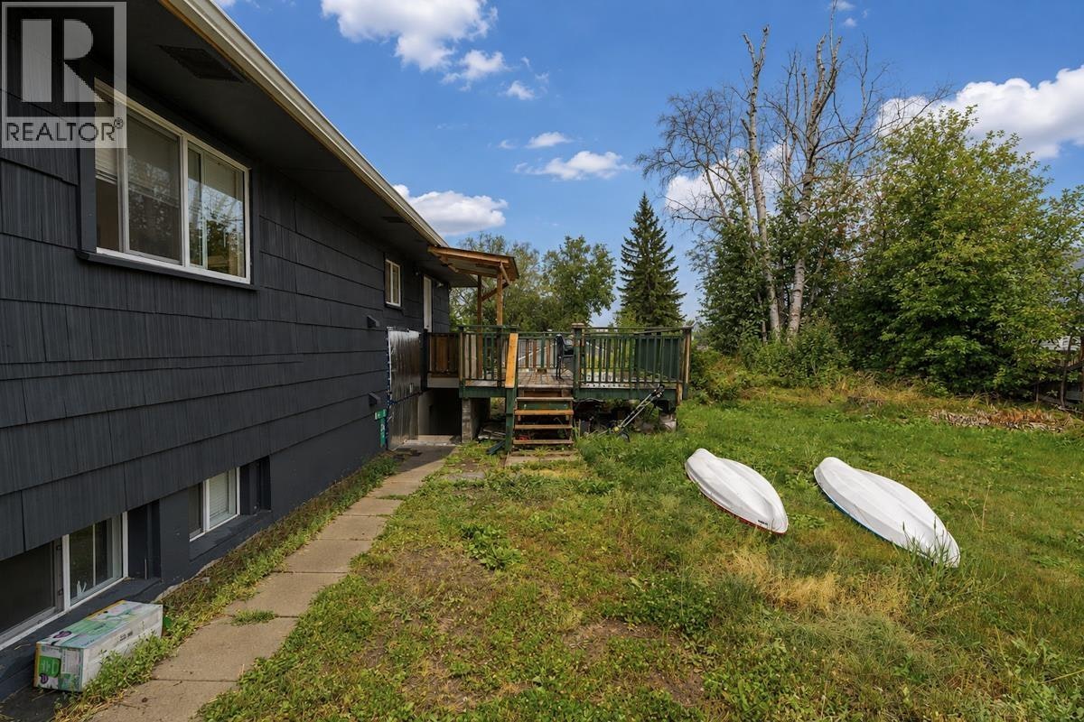 2025 Pine Street - 5