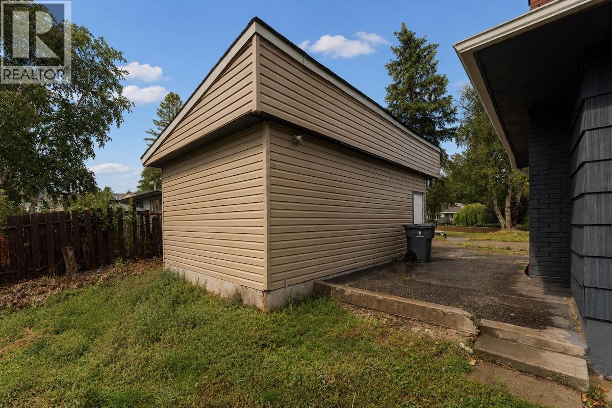 2025 Pine Street, Prince George, BC, V2L 2C8 - 9