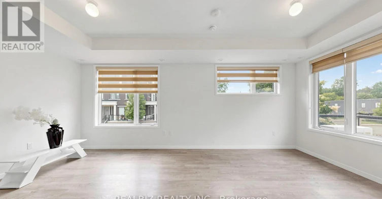 77-400 Alex Gardner Circle, Aurora, ON, L4G 3G5 - 16