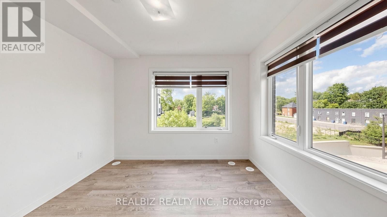 77-400 Alex Gardner Circle, Aurora, ON, L4G 3G5 - 42