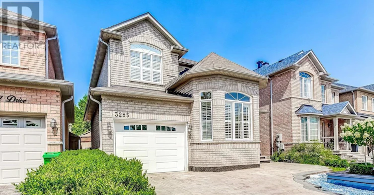 3285 Mcdowell Drive, Mississauga, ON, L5M 6S1 - 2