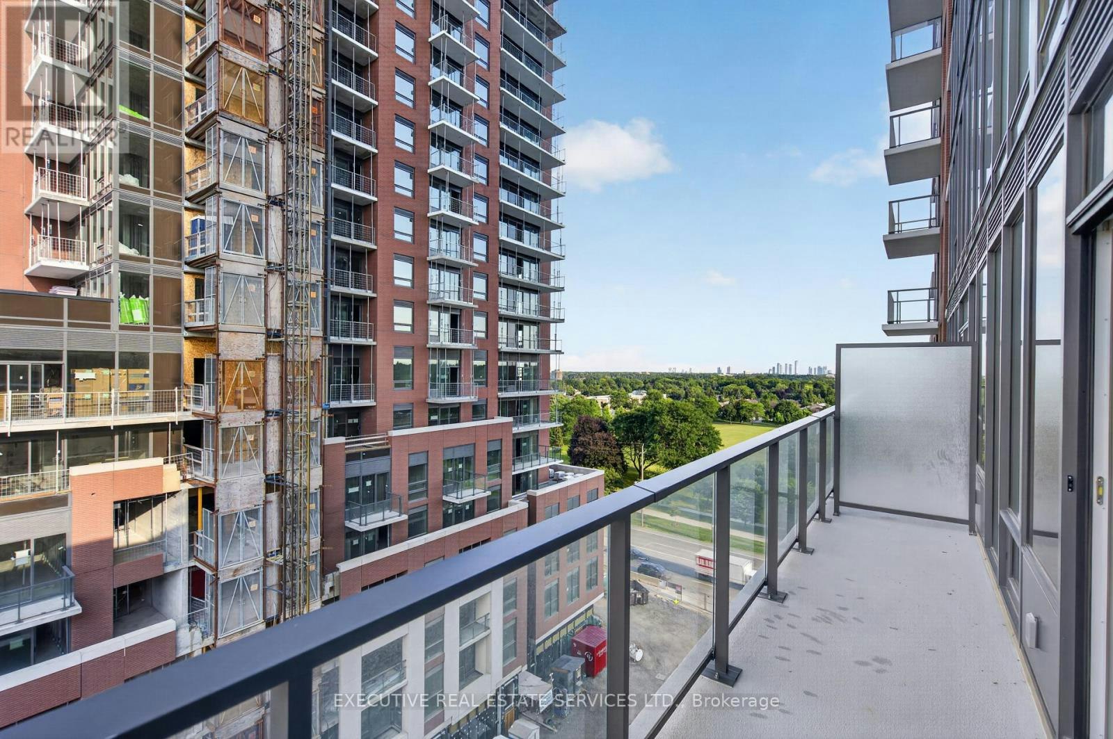 824-4000 Eglinton Avenue W, Toronto, ON, M9A 4M2 - 40