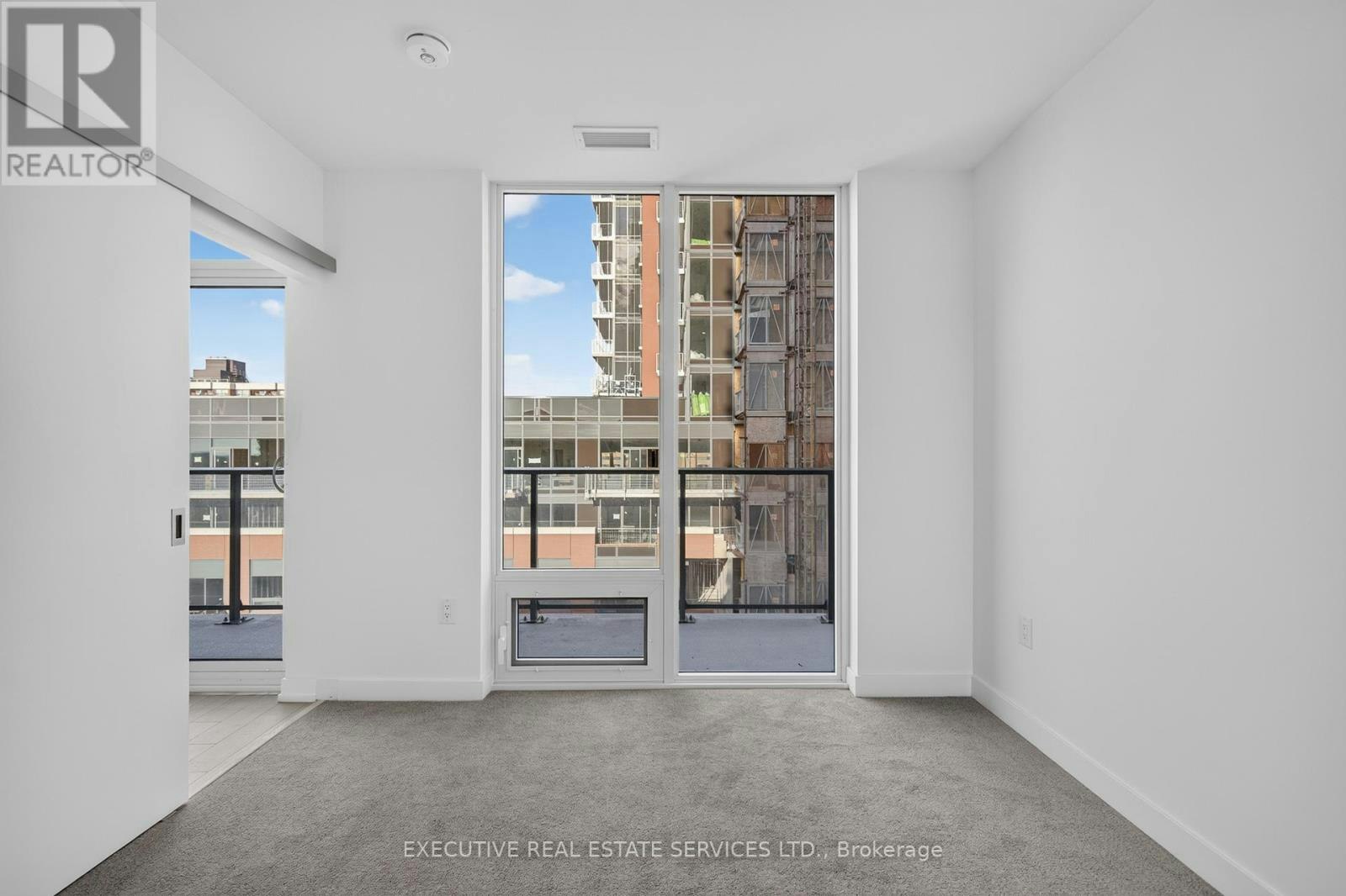 824-4000 Eglinton Avenue W, Toronto, ON, M9A 4M2 - 37