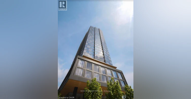 2117-19 Western Battery Road, Toronto, ON, M6K 0E3 - 5