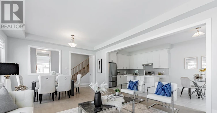 11 Godfrey Willis Drive, Markham, ON, L6C 3N2 - 12