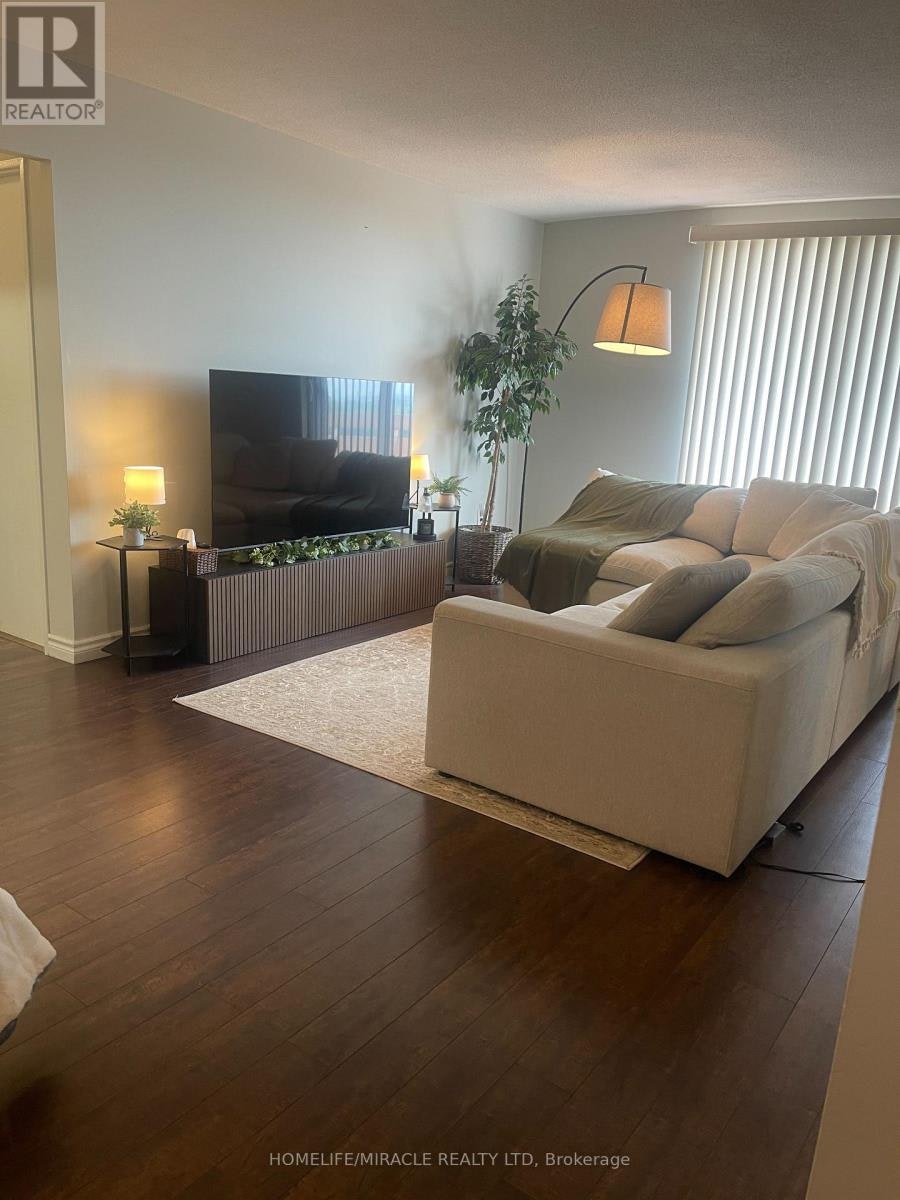 810-3555 Derry Road E, Mississauga, ON, L4T 1B2