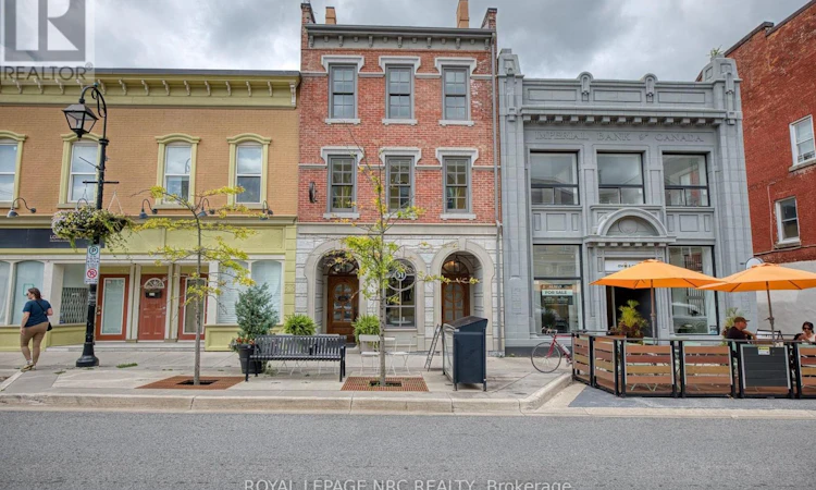 51 Front Street S