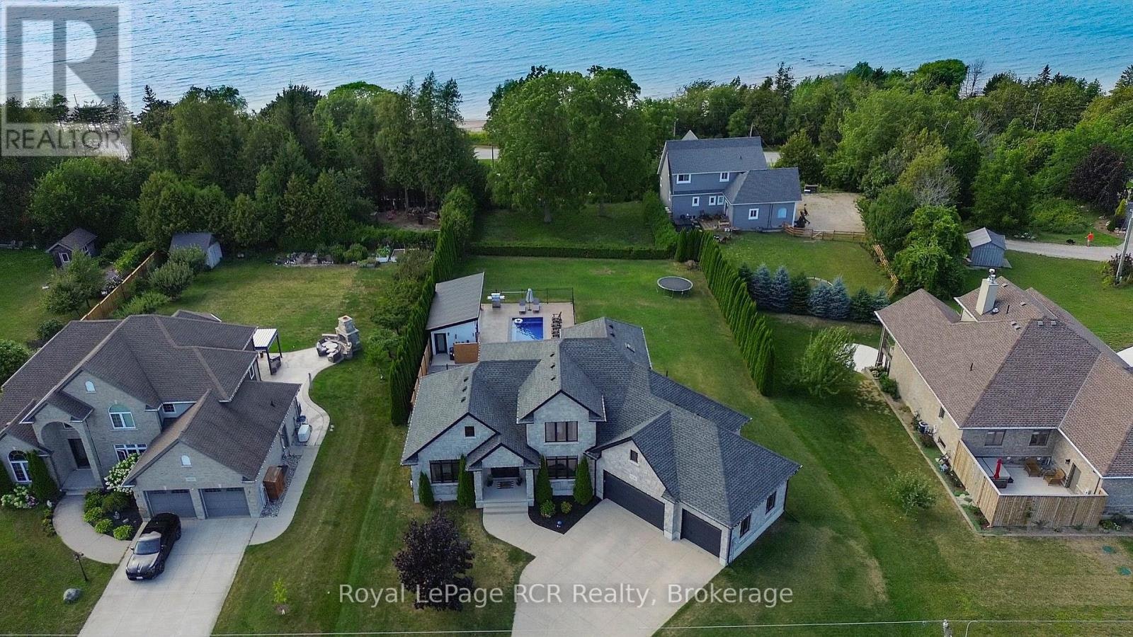 906 Parkplace Place, Huron Kinloss, ON, N2Z 0C4