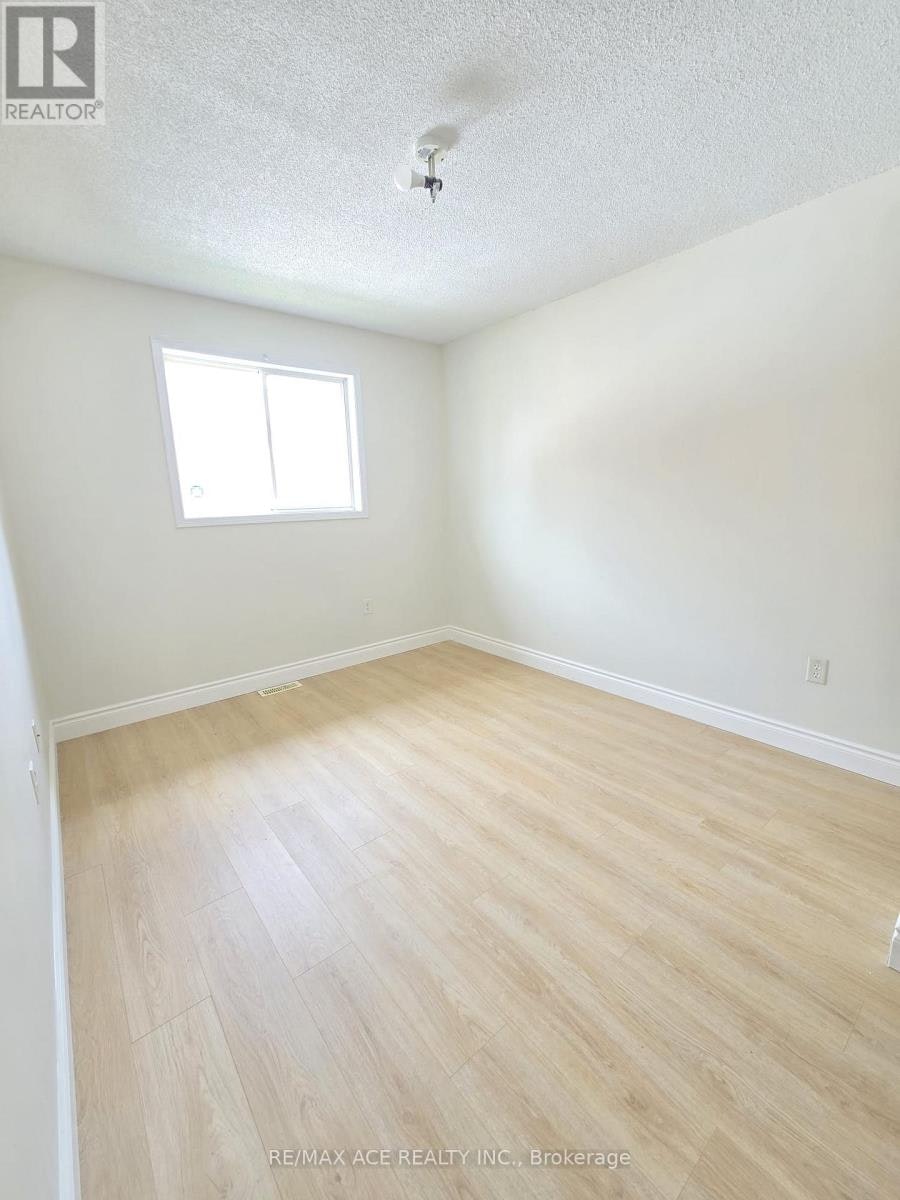 MAIN-48 Ambler Bay, Barrie, ON, L4M 7A6 - 11