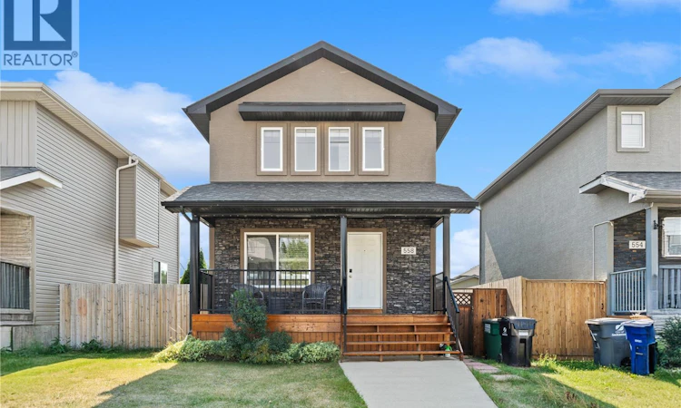558 Geary Crescent