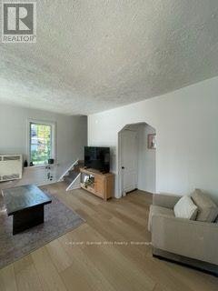 1-16 Queen Street N, Minto, ON, N0G 1Z0 - 3