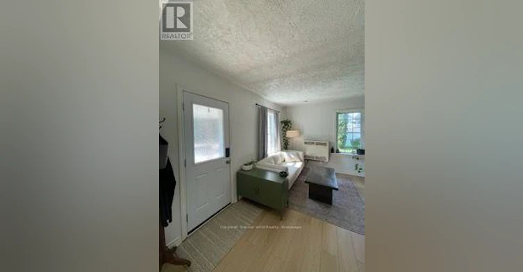 1-16 Queen Street N, Minto, ON, N0G 1Z0 - 2