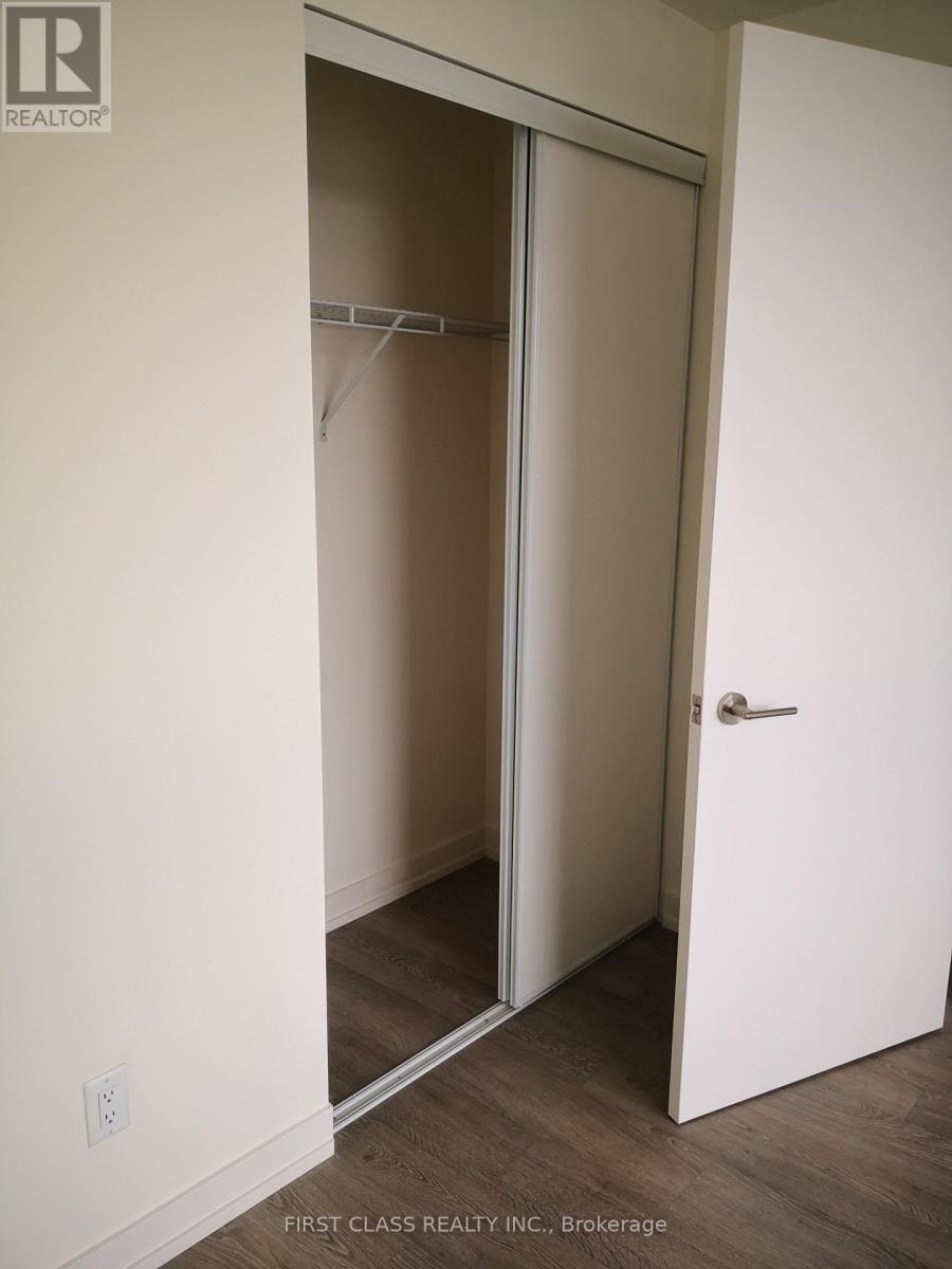 601-1 Grandview Avenue, Markham, ON, L3T 1G9 - 2