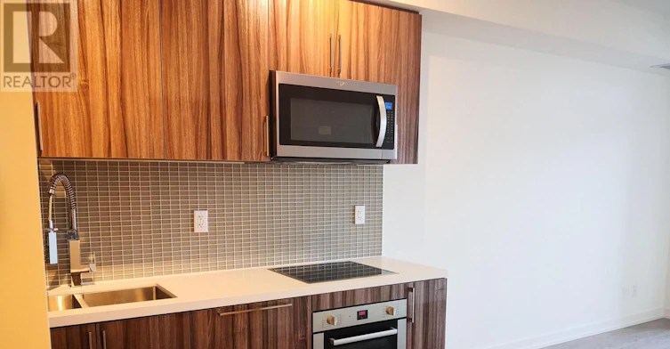 601-1 Grandview Avenue, Markham, ON, L3T 1G9 - 3