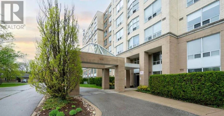 404-1510 Richmond Street, London, ON, N6G 4V2 - 2