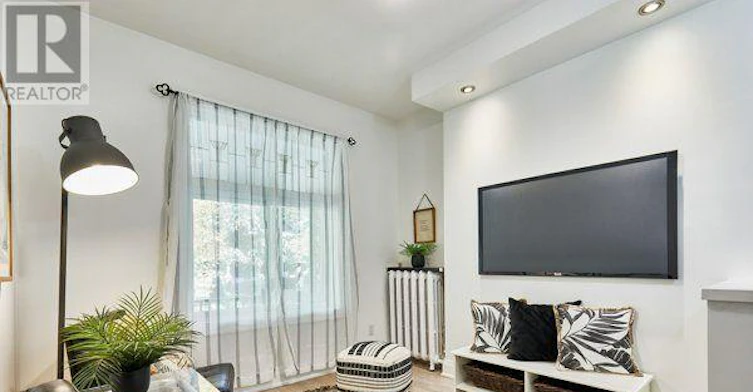 1-46 Elmer Avenue, Toronto, ON, M4L 3R7 - 3