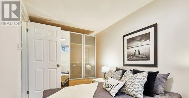 1-46 Elmer Avenue, Toronto, ON, M4L 3R7 - 13