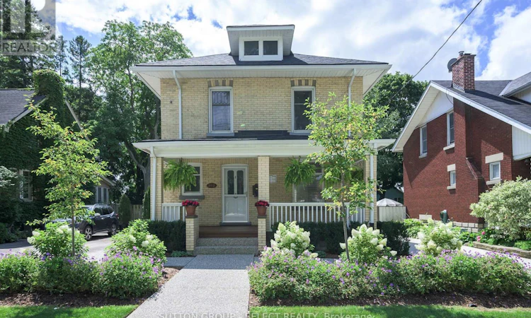 345 Tecumseh Avenue E
