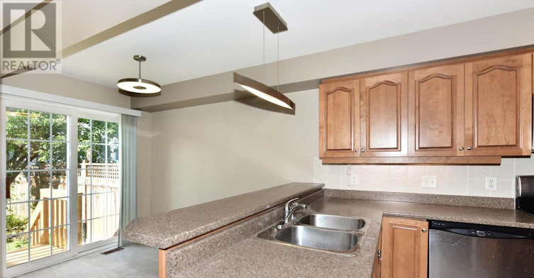 118 Braddock Private, Ottawa, ON, K2J 0E6 - 12