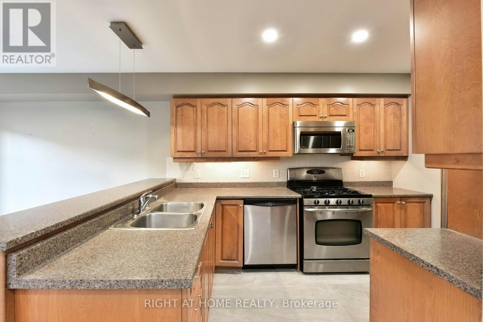 118 Braddock Private, Ottawa, ON, K2J 0E6 - 11
