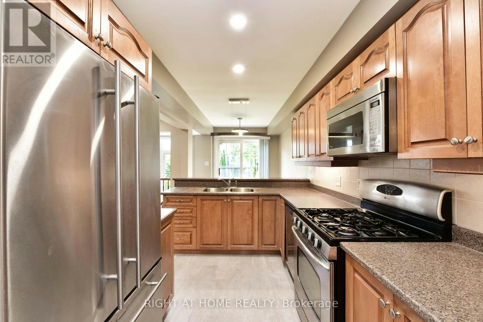 118 Braddock Private, Ottawa, ON, K2J 0E6 - 10