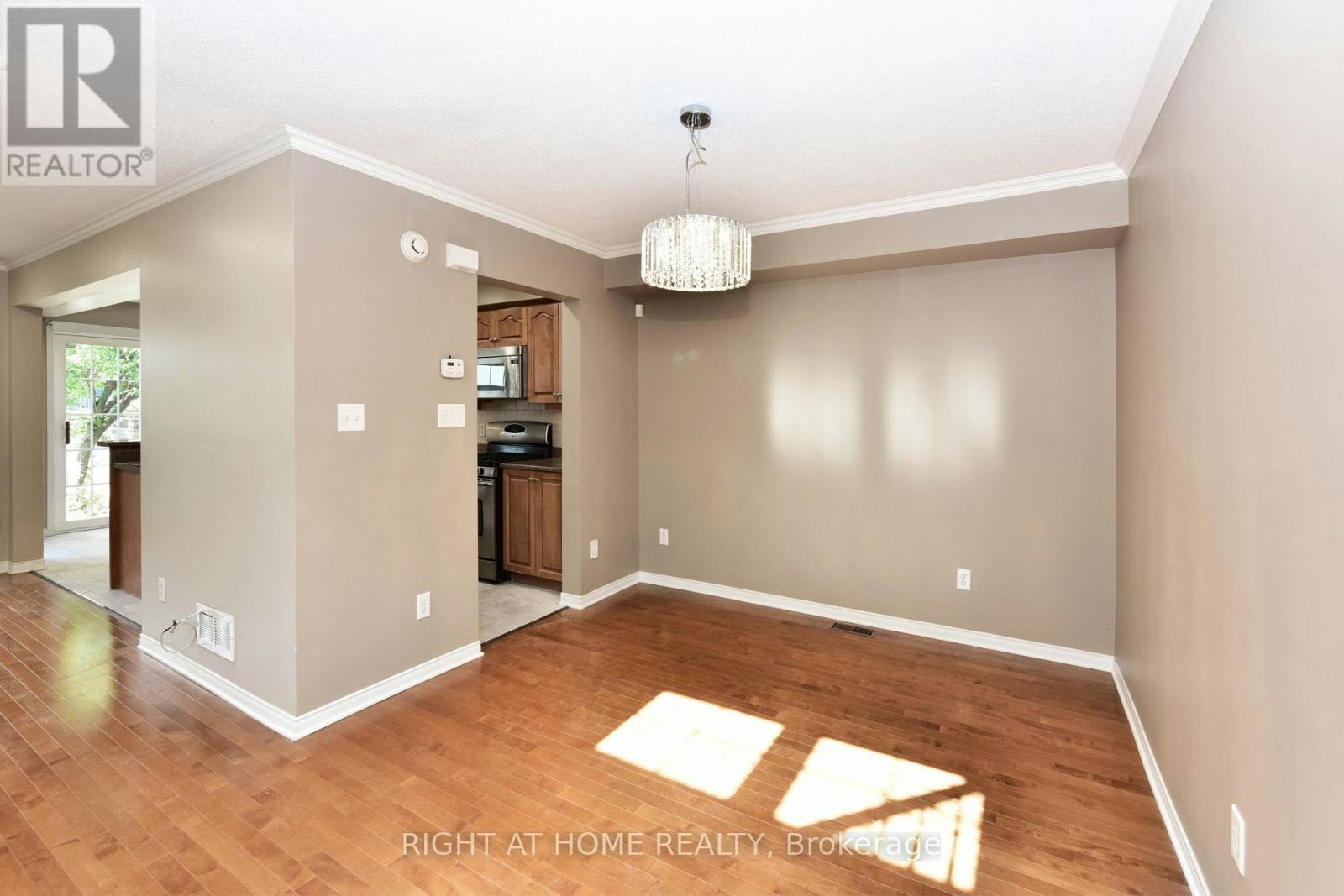118 Braddock Private, Ottawa, ON, K2J 0E6 - 8