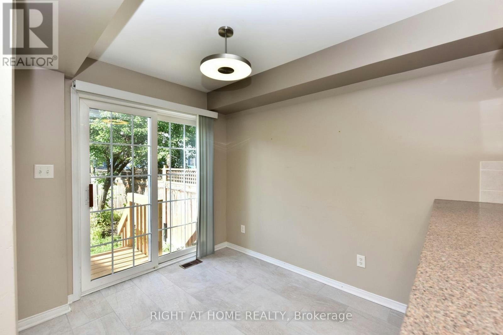 118 Braddock Private, Ottawa, ON, K2J 0E6 - 13