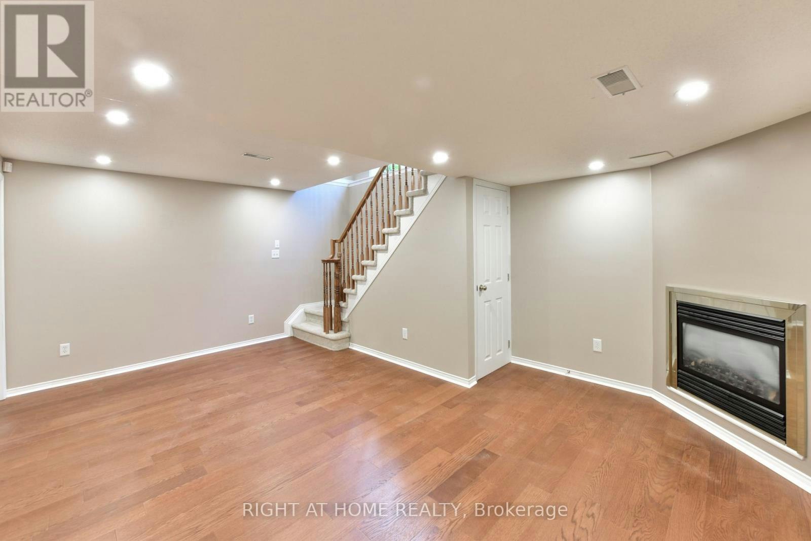 118 Braddock Private, Ottawa, ON, K2J 0E6 - 33