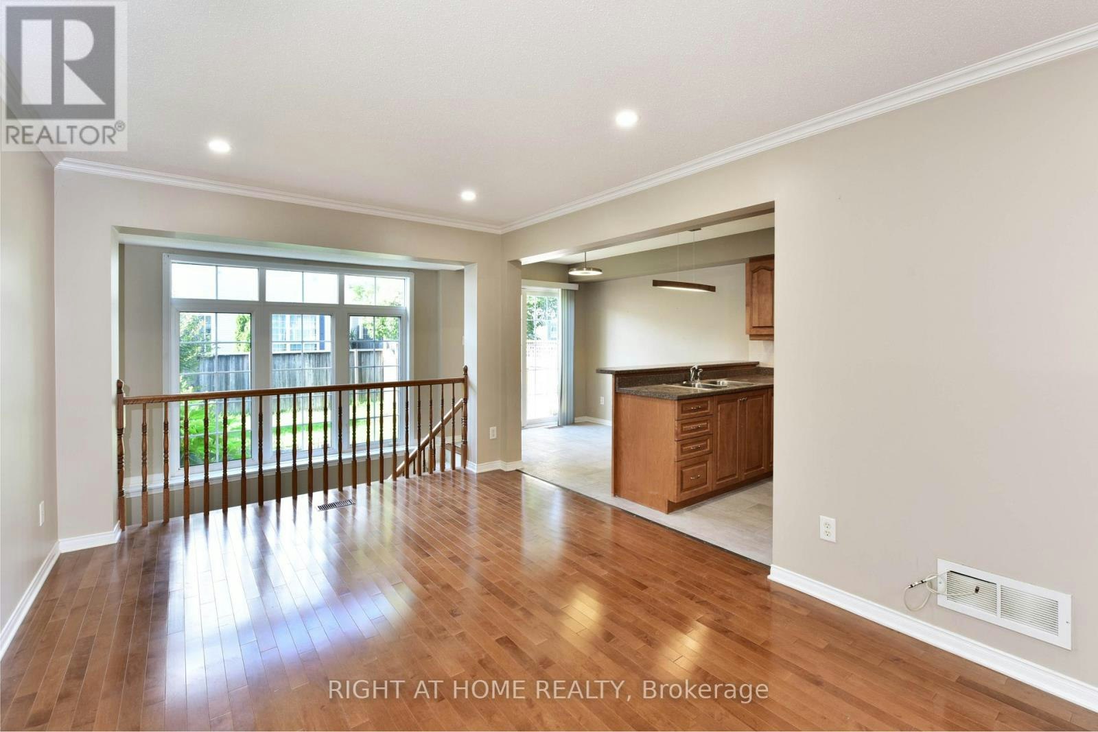 118 Braddock Private, Ottawa, ON, K2J 0E6 - 7