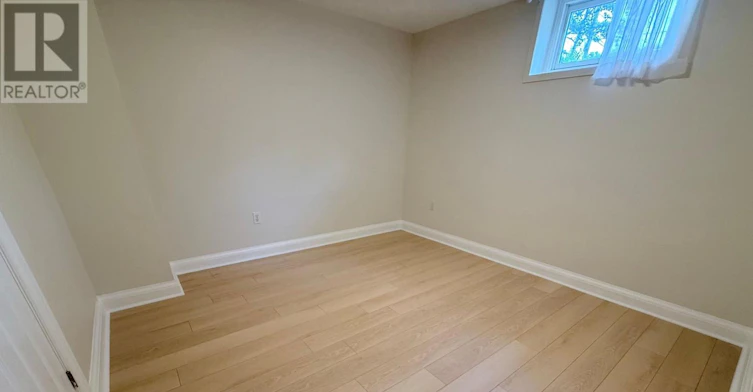 LOWER-172 Queenslea Avenue, Toronto, ON, M9N 2L3 - 9