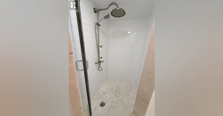 LOWER-172 Queenslea Avenue, Toronto, ON, M9N 2L3 - 19