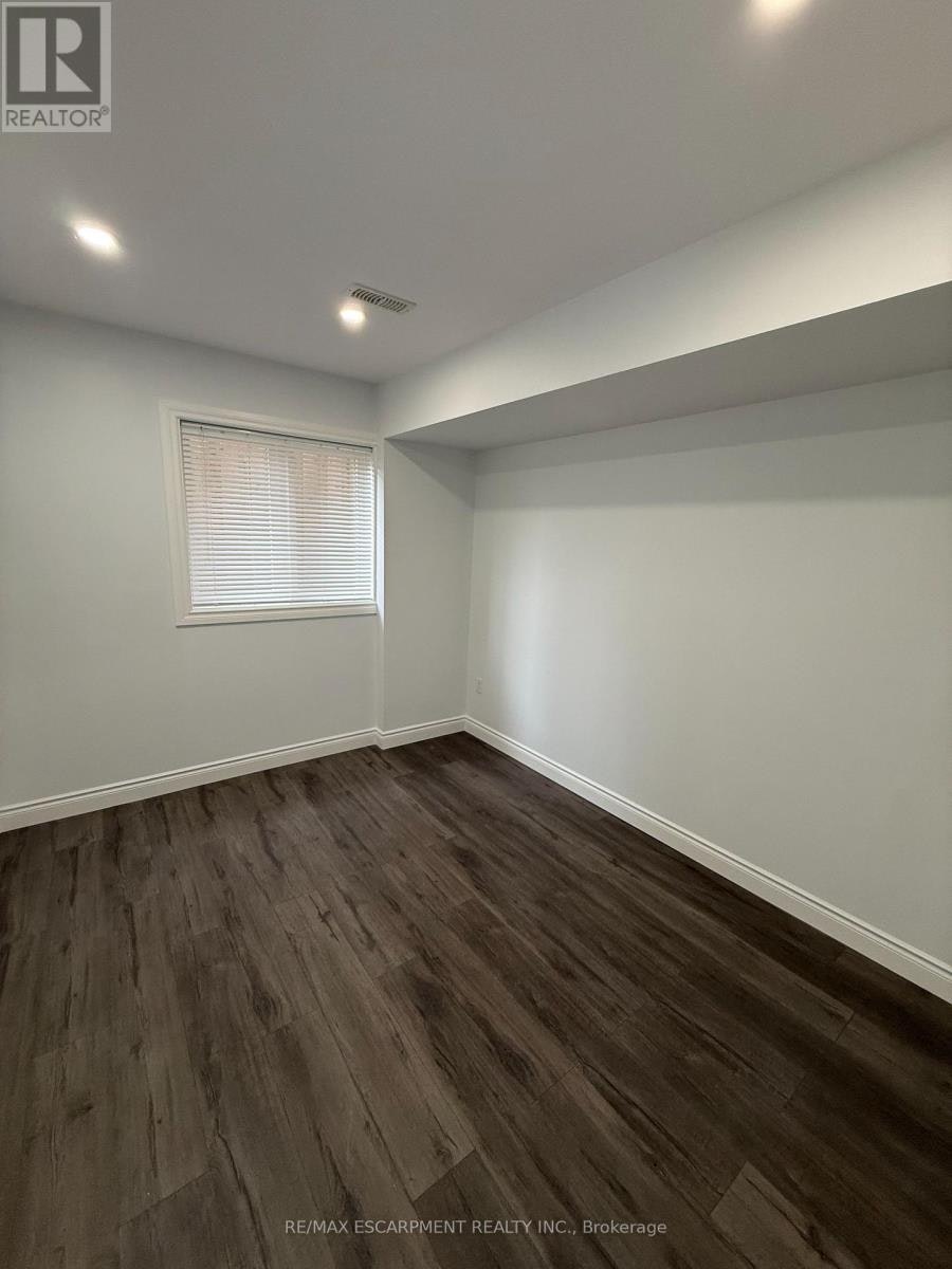 LOWER-27 Deerfield Lane, Hamilton, ON, L9K 1R4 - 15