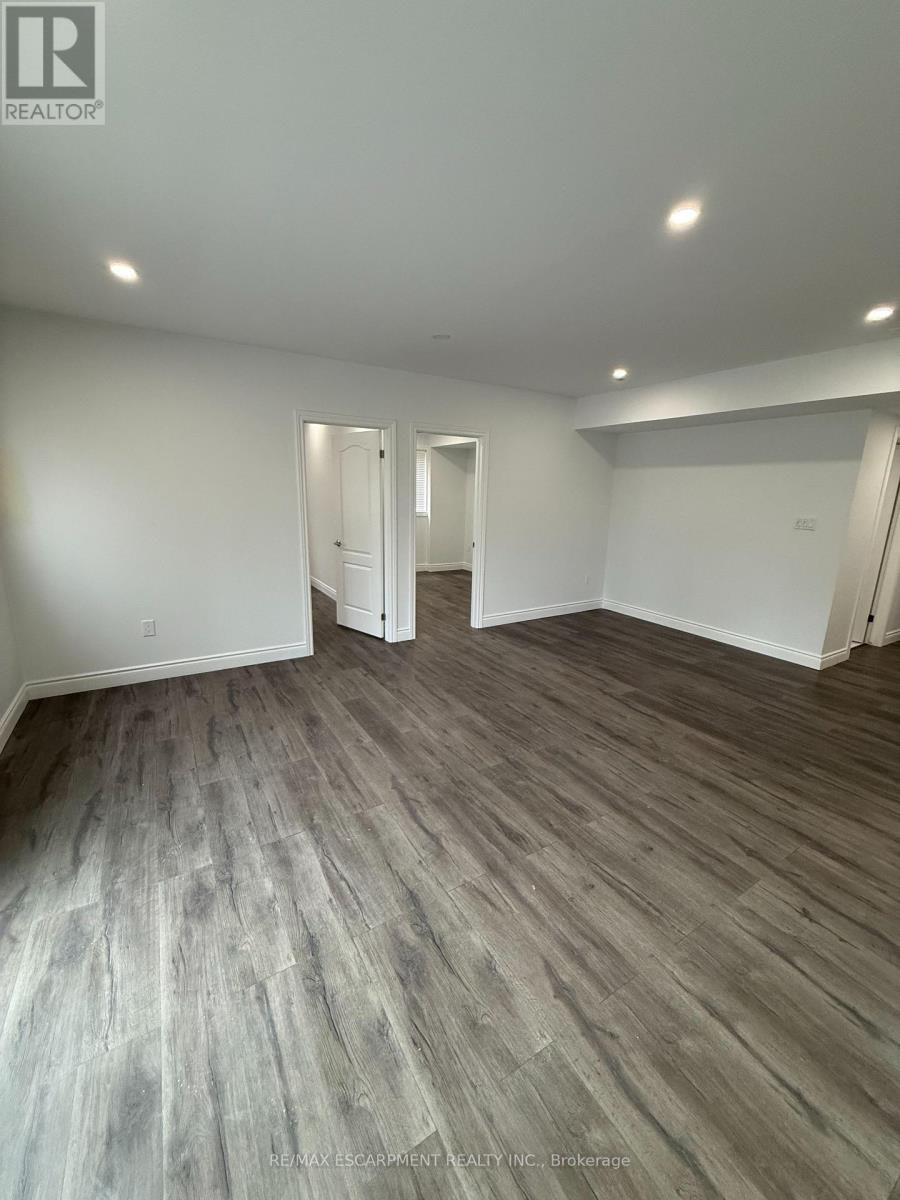 LOWER-27 Deerfield Lane, Hamilton, ON, L9K 1R4 - 13