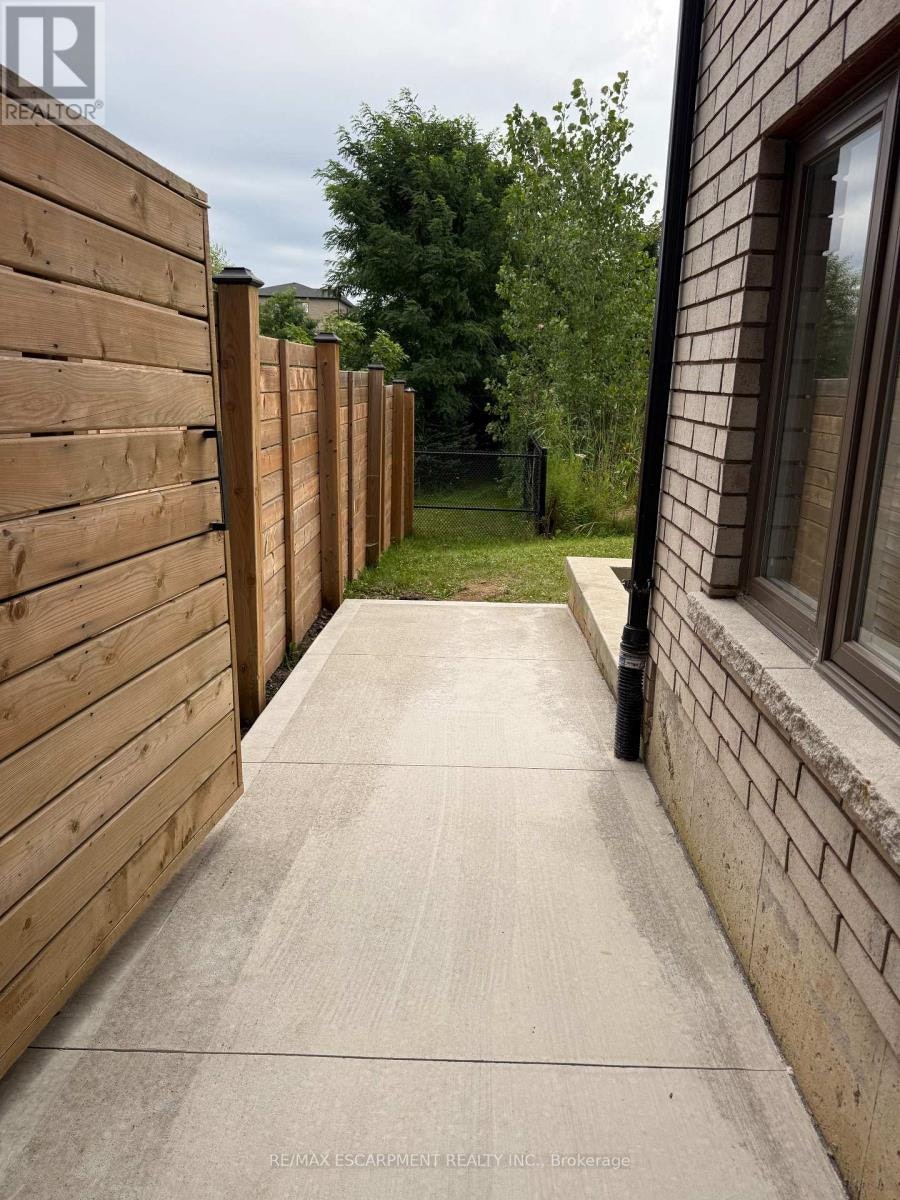 LOWER-27 Deerfield Lane, Hamilton, ON, L9K 1R4 - 4