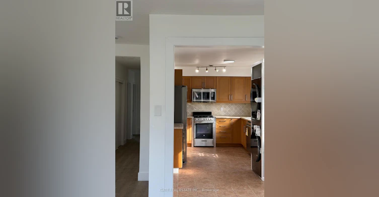 MAIN-112 Santa Barbara Road, Toronto, ON, M2N 2C5 - 16