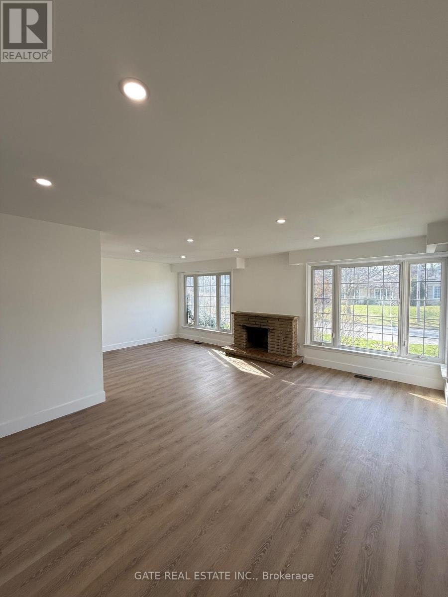 MAIN-112 Santa Barbara Road, Toronto, ON, M2N 2C5 - 9