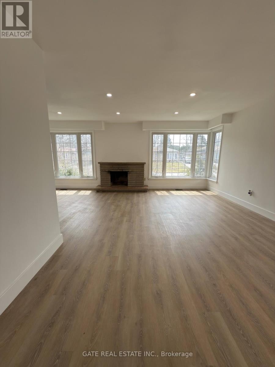MAIN-112 Santa Barbara Road, Toronto, ON, M2N 2C5 - 8
