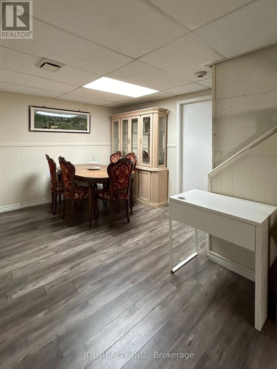 B-MASTER 3 Bedroom Butterfield Dr Drive, Toronto, ON, M3A 2L9 - 7