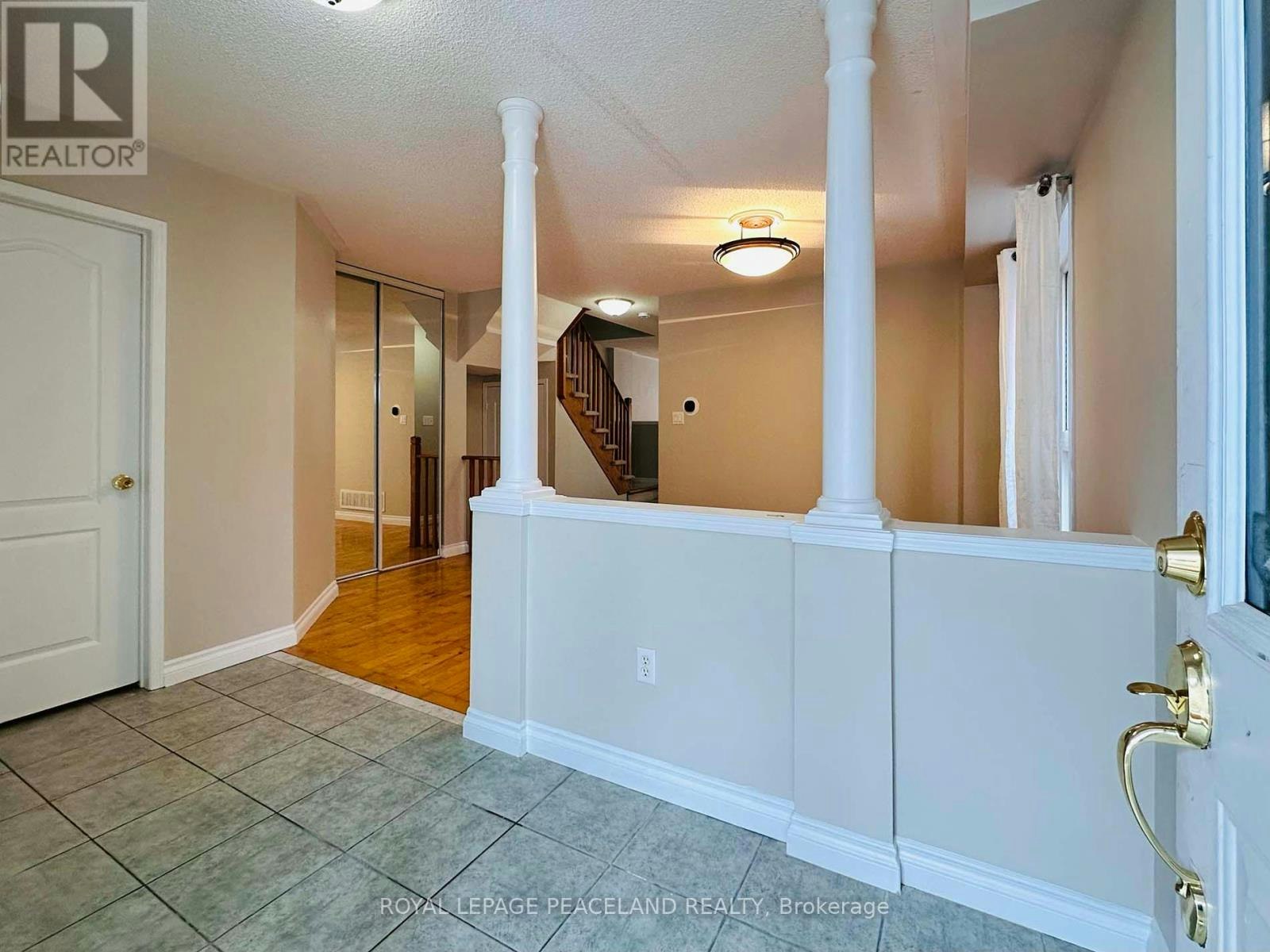 3851 Foxborough Trail, Mississauga, ON, L5N 7W3 - 3