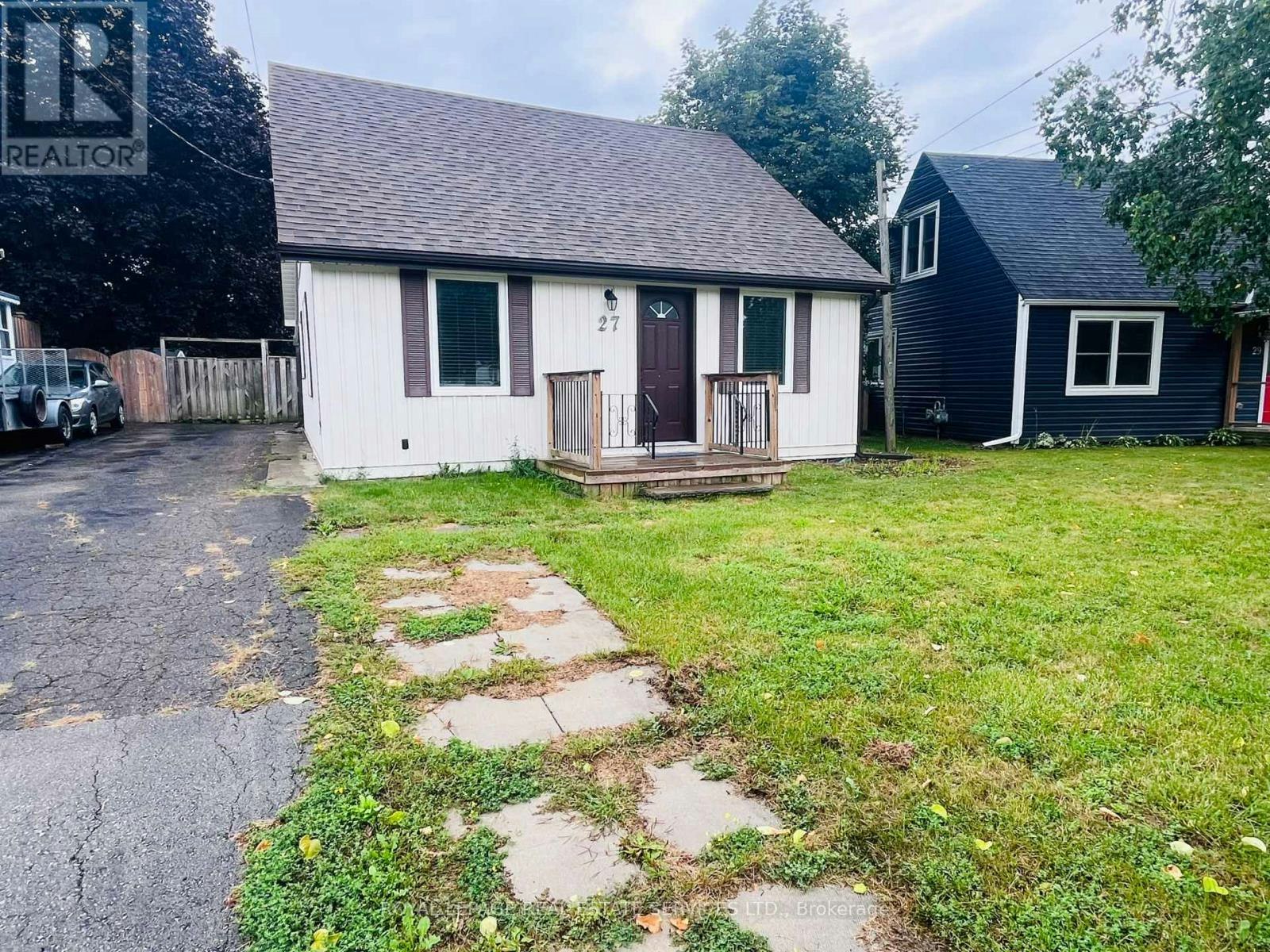 27 Normandy Boulevard, Halton Hills, ON, L7G 1V9 - 3
