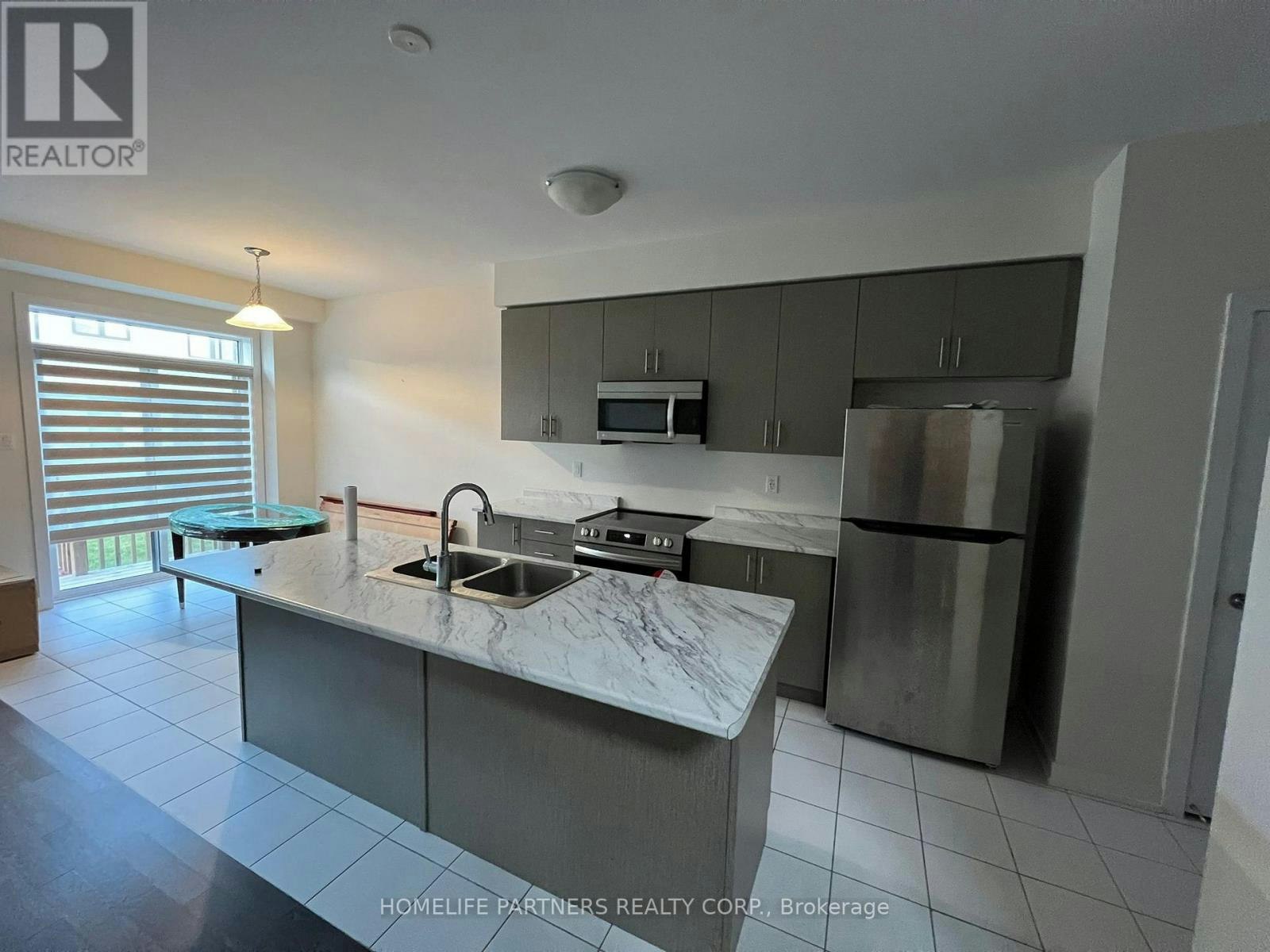 60 Monteith Drive, Brantford, ON, N3T 0V9 - 3