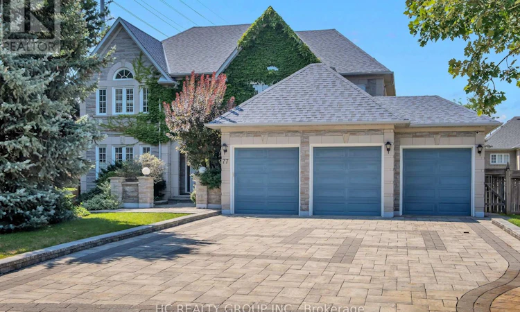 77 Sutcliffe Crescent