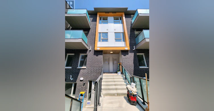 439-2789 Eglinton Avenue E, Toronto, ON, M1J 0B3