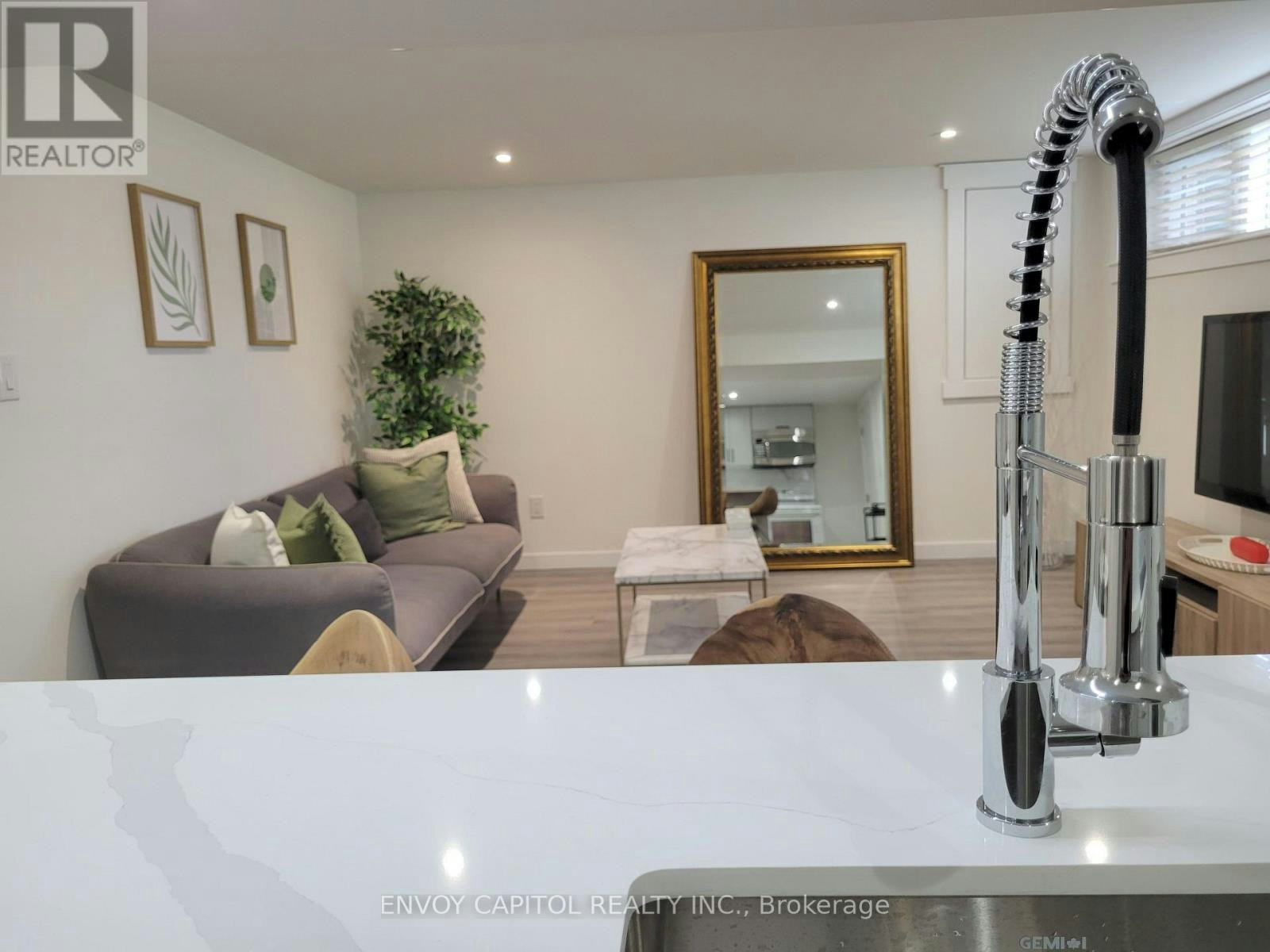 22 Bilardi Court, Hamilton, ON, L8H 3G3 - 12
