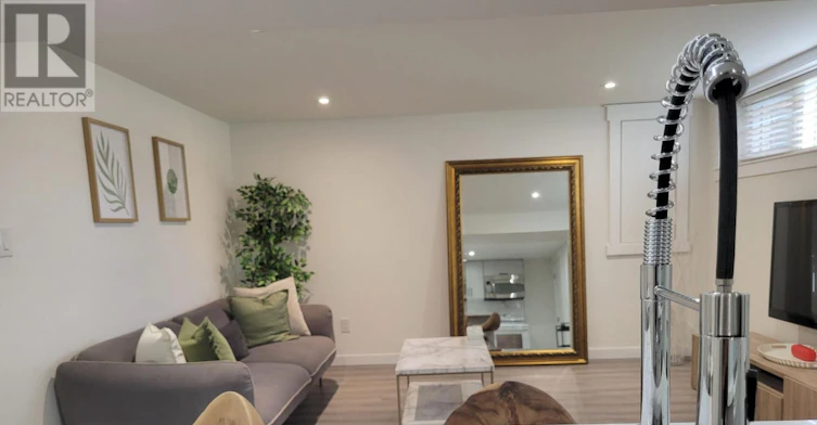22 Bilardi Court, Hamilton, ON, L8H 3G3 - 12