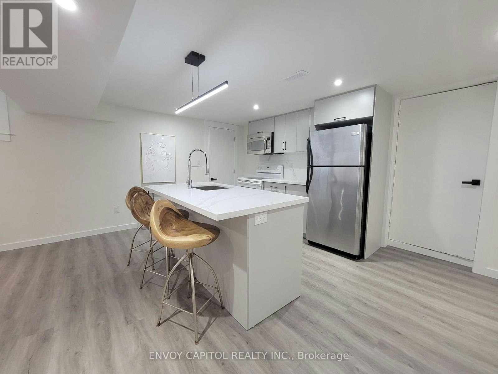 22 Bilardi Court, Hamilton, ON, L8H 3G3 - 10