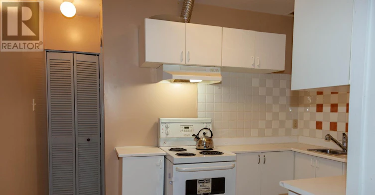 2B Debell Lane, Toronto, ON, M2M 3Z4 - 6