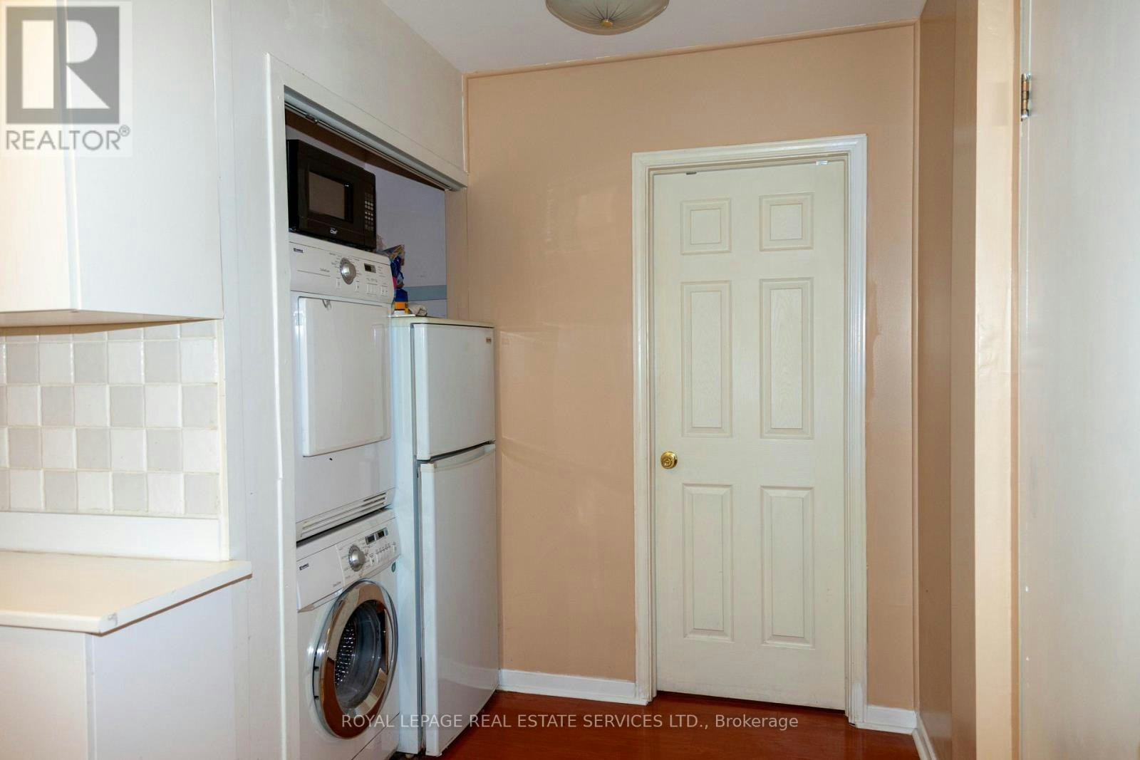 2B Debell Lane, Toronto, ON, M2M 3Z4 - 7