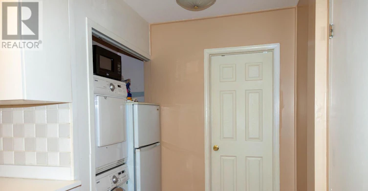 2B Debell Lane, Toronto, ON, M2M 3Z4 - 7