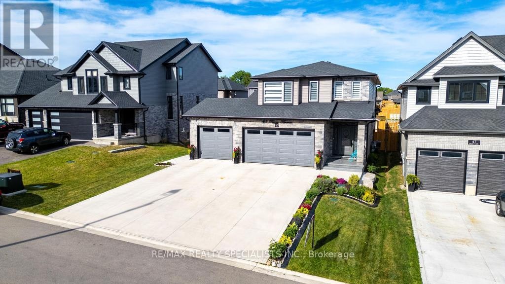 45 Peggy Avenue, Oxford Station, ON, N0J 1N0